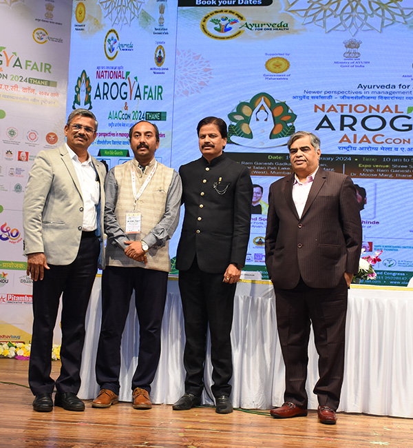 Dr. Ramdas Avhad, President, Central Org. Committee of AIAC & Dr. Sameer Jamadagni, Senior Ayurvedacharya